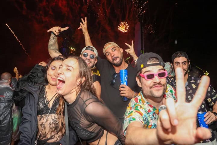 6. Visitantes en Tomorrowland Brasil. Foto - Alamy