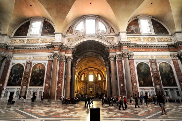 6. Basílica de Santa María de los Ángeles y los Mártires. Foto - Alamy