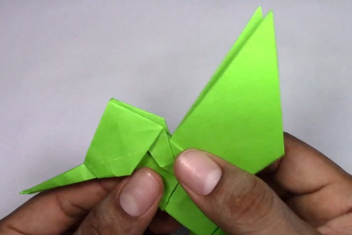 7. Colibrí de origami. Foto - PAPEL TRANSFORMADOR DE ORIGAMI (YouTube)
