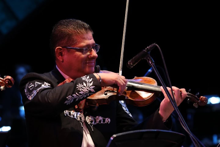 7. Mariachi en el Teatro Degollado. Foto - Mariachi Jalisco