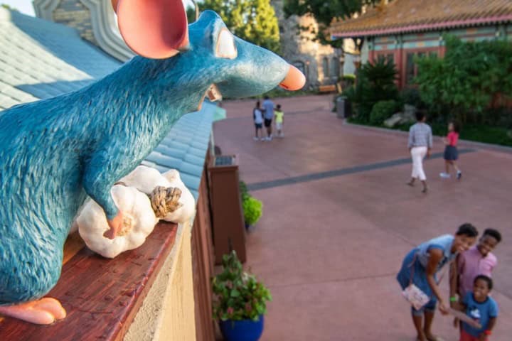 7. Remy’s Ratatouille Hide & Squeak Scavenger Hunt. Foto - Walt Disney World
