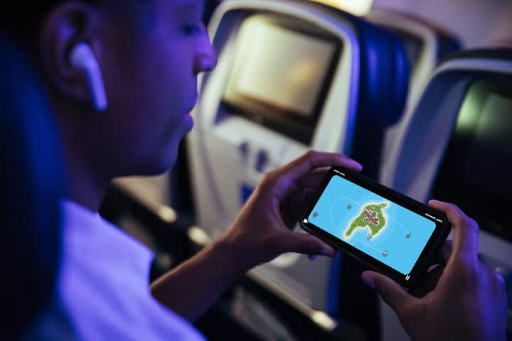 8. Juegos en United. Foto - AirlineReporter