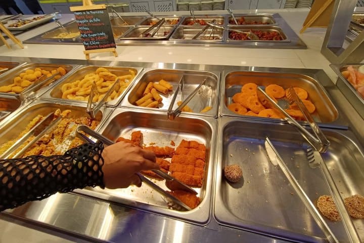 9. Buffet. Foto - Yolis Marcis (Google)
