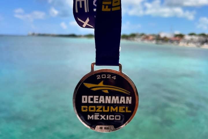 9. Medalla Oceanman Cozumel 2024. Foto - @ilselm (Instagram)