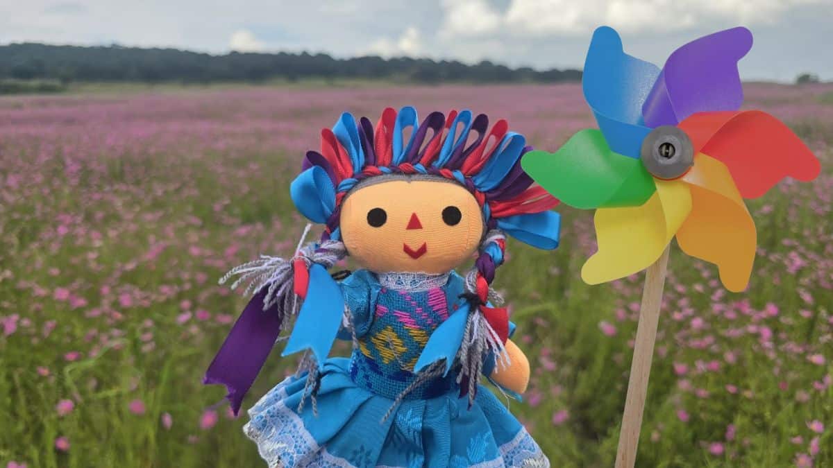 TALLER DE MUÑECA LELE CON REHILETES