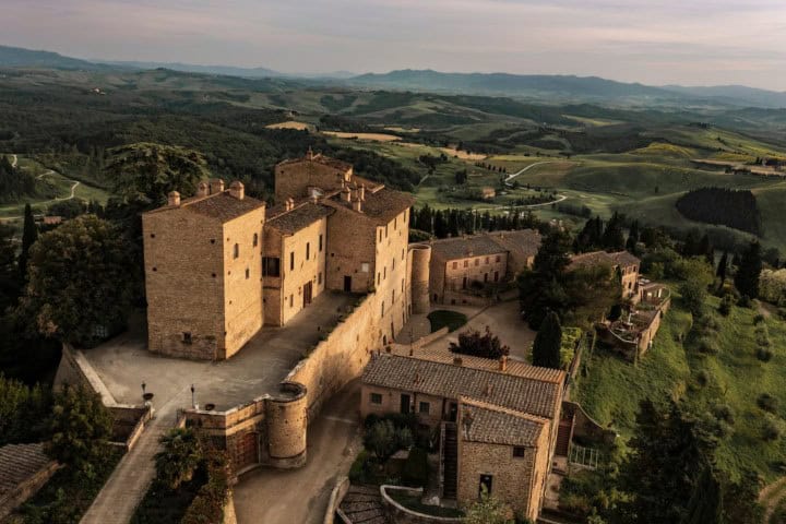 1. Castelfalfi. Foto - Castelfalfi (Expedia)