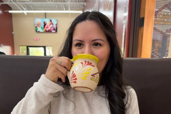 1. Comensal en Casa El Desayuno. Foto - Casa El Desayuno (Facebook)