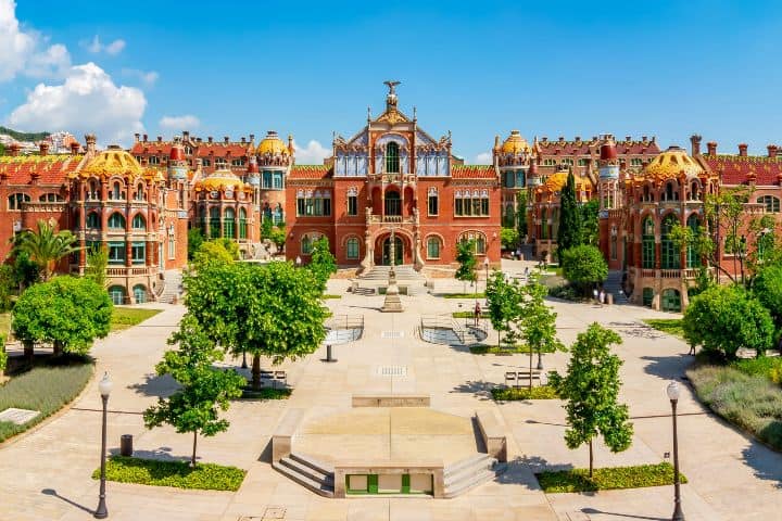 1. Recinto Modernista de Sant Pau en Horta-Guinardó . Foto - Visita Horta-Guinardó (Expedia)