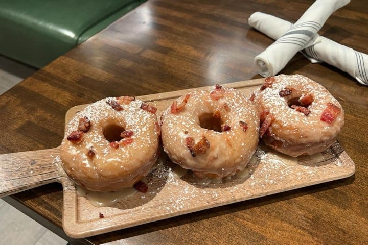 11. Donas en Great Maple Modern American Eatery. Foto - Disney Food Blog