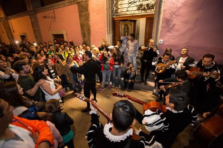 11. Callejoneadas en Guanajuato. Foto - AB TRAVEL