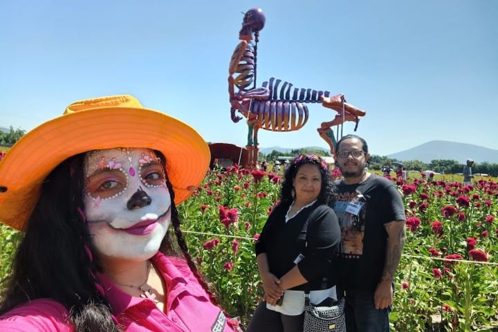 11. Familia Rehiletes en Valle de Catrinas. Foto - Rehiletes