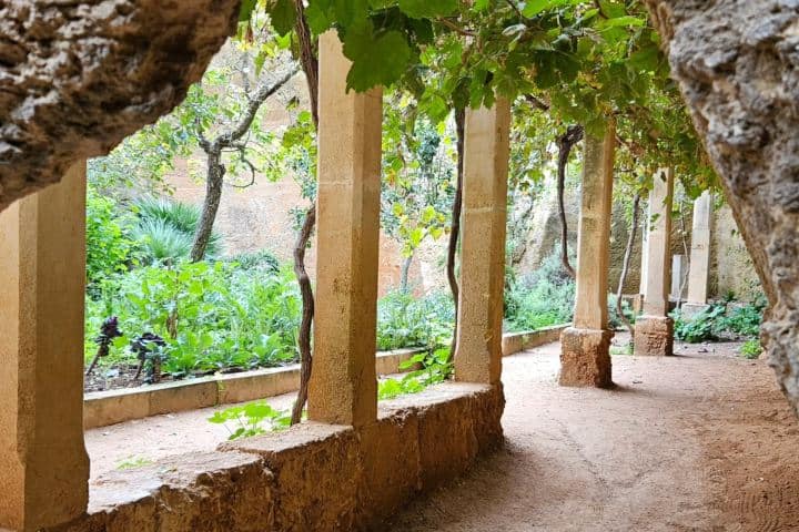 12. Jardín Medieval en Pedreras del Hostal. Foto - @carllogo22_photos (Instagram)
