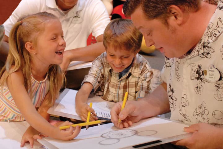12. Clases de dibujo en Disneyland Resort. Foto - Disneyland