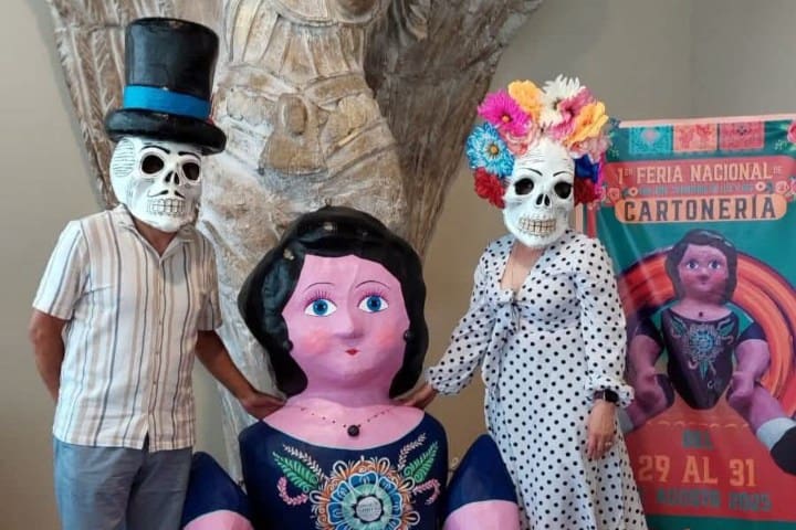 2. Piezas de la Feria Nacional de la Cartonería. Foto - Quema de Judas San José Iturbide (Facebook)