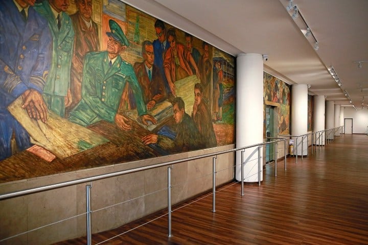 2. Mural "El Drama del Hombre y la Vivienda" en el Museo Histórico de la Fiscalía General de Bogotá. Foto - Fiscalía General de la Nación Colombia (Facebook)