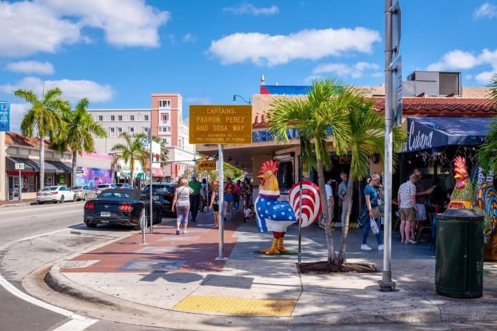 2. Calle Ocho en Little Havana. Foto - Alamy (Miami)