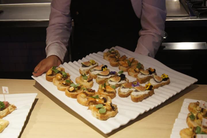 2. Tapas de queso azul con higo. Foto - Gus Espinosa (Eat Spain Drink Spain México 2025)