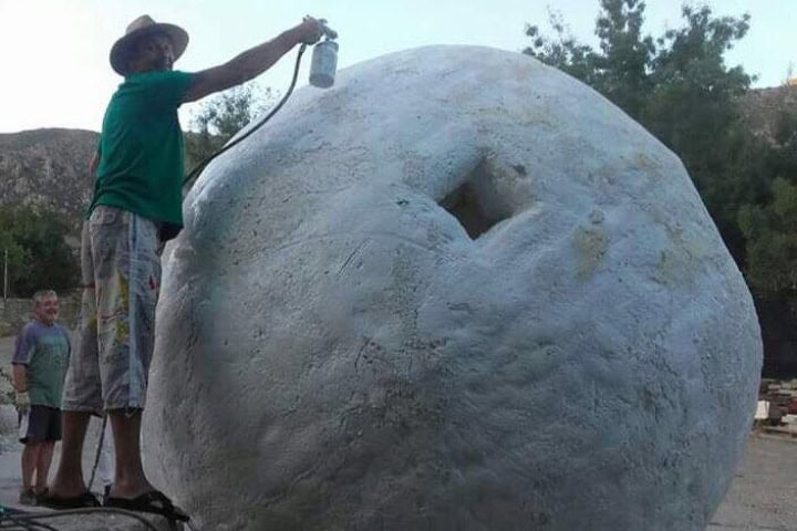 2. Antigua foto de elaboración de las bolas de Boloencierro. Foto - Boloencierro (Facebook)