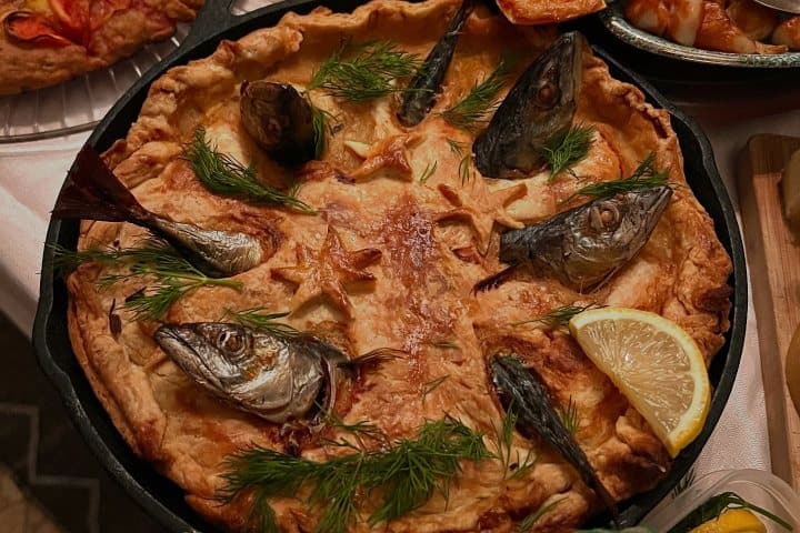 3. Stargazy Pie. Foto - @feralcatbox (Instagram)