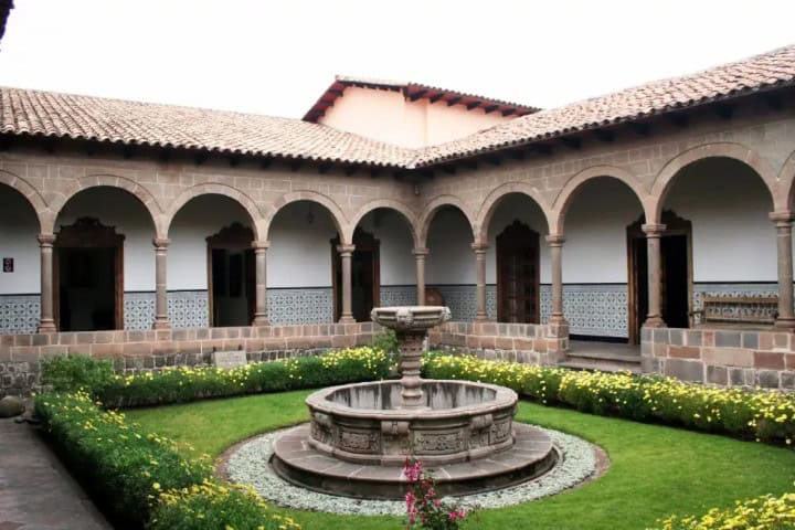 4. Palacio Arzobispal del Cusco. Foto - Amaru Journey Peru