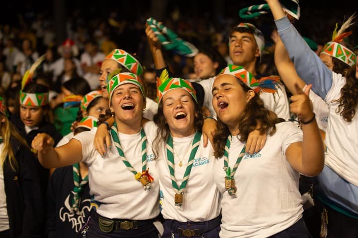4. Fans en show del Padre Guilherme. Foto - @padre.guilherme (Instagram)