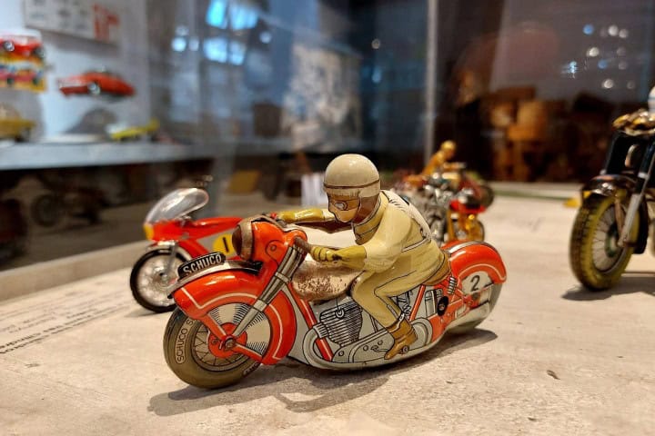 5. Motocicleta. Foto - Rosario Izquierdo García (Google)