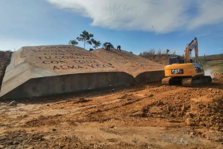 6. Construcción de la Biblia de Yopal. Foto - WeVillavo