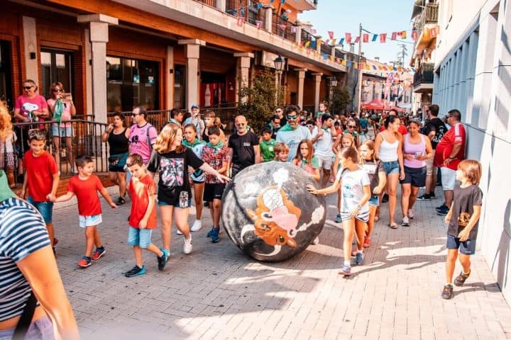7. Boloencierro infantil en el municipio de Manzanares El Real. Foto - @ayto_manzanares_real (Instagram)