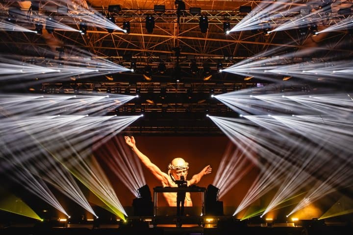 8. Show del Padre Guilherme. Foto - @padre.guilherme (Instagram)