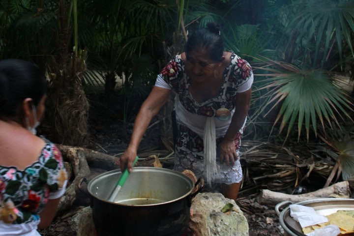 9. Comida en el Festival Vida y Muerte 2018. Foto - XCARET (Facebook)