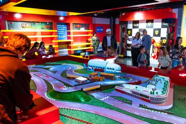 9. LEGO Ferrari Build & Race. Foto - SEGD