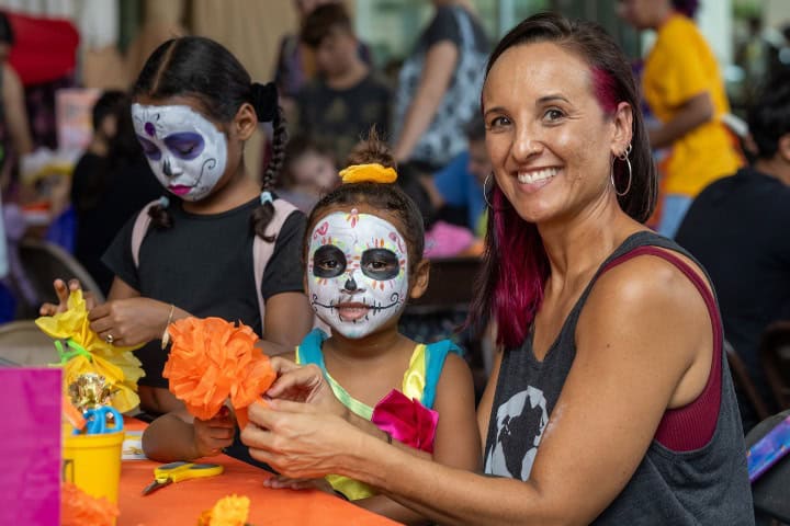 EXTRA. Viva la Vida Festival & Parade. Foto - Mexic-Arte Museum (Facebook) (1)