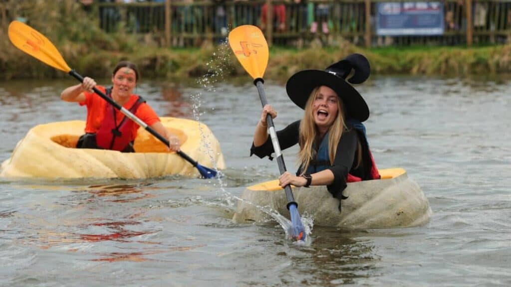 REGATA ANUAL DE CALABAZAS GIGANTES EN NUEVA ESCOCIA