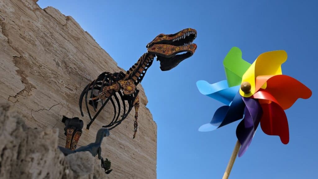 VINOS Y DINOS CON REHILETES