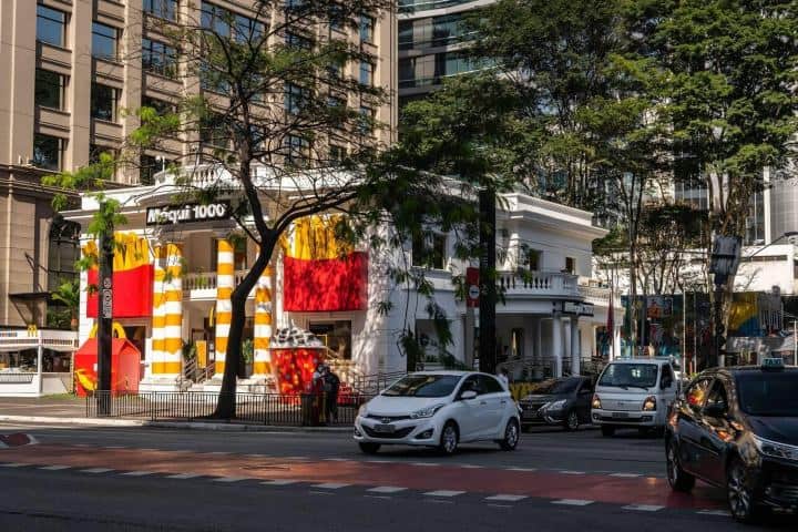 1. Mequi 1000 en Avenida Paulista. Foto - Alamy