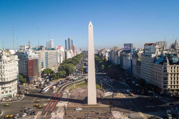 1. El Obelisco de Buenos Aires. Foto - Alamy