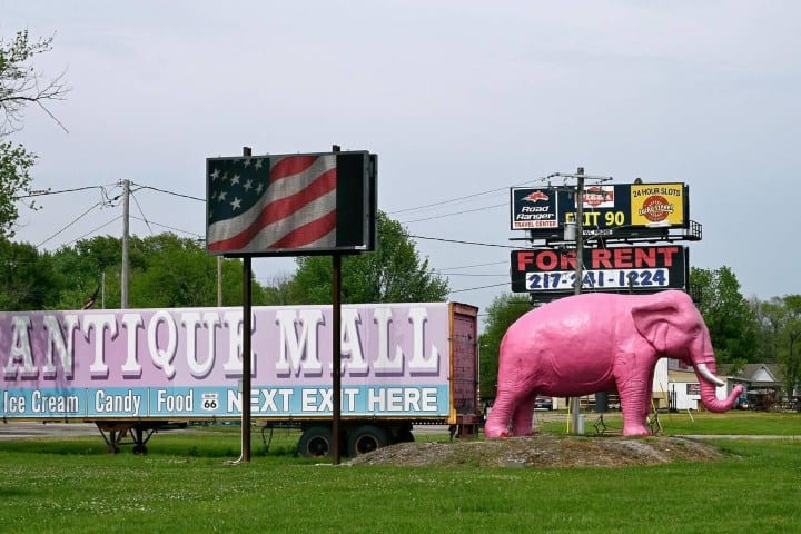 1. Pink Elephant Antique Mall. Foto - Alamy
