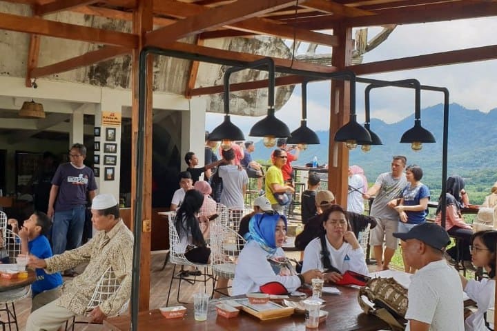 10. Cafetería de la Iglesia del Pollo. Foto - Bukit Rhema (TripAdvisor)