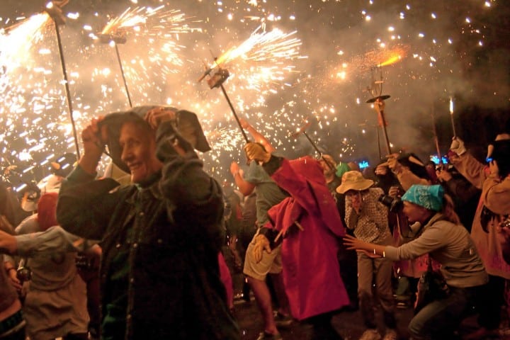 10. Visitantes en Correfoc. Foto - Getty Images