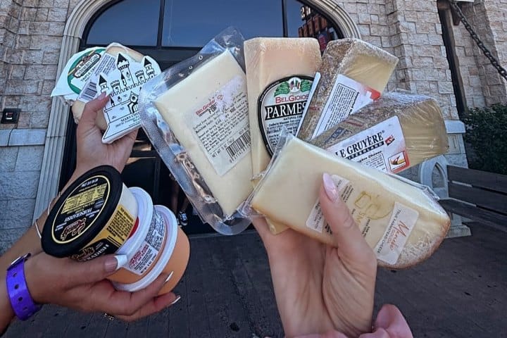 10. Compra de quesos de Mars Cheese Castle. Foto - @thegiannag (Instagram)