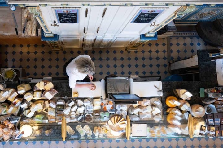12. Quesos en Molkerei Gebrüder Pfund. Foto - Alamy