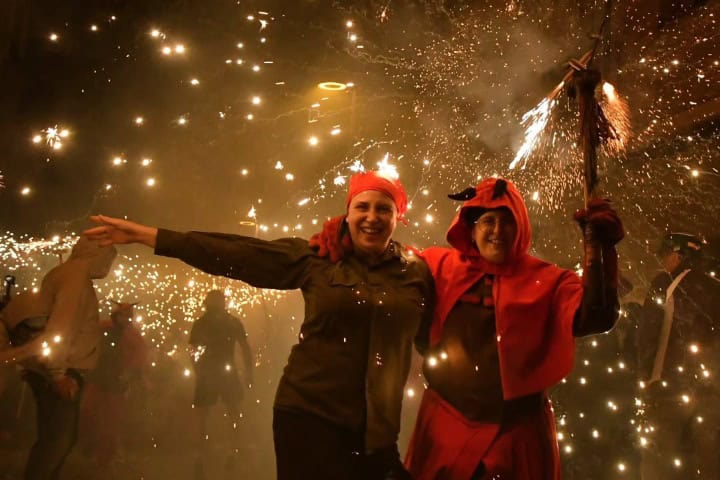 2. Correfoc en España. Foto - @gerard_festes_art (Instagram)