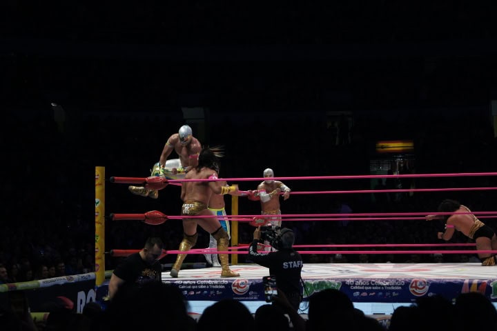 3. Lucha semifinal en la Arena Ciudad de México, octubre 2025. Foto - Gus Espinosa