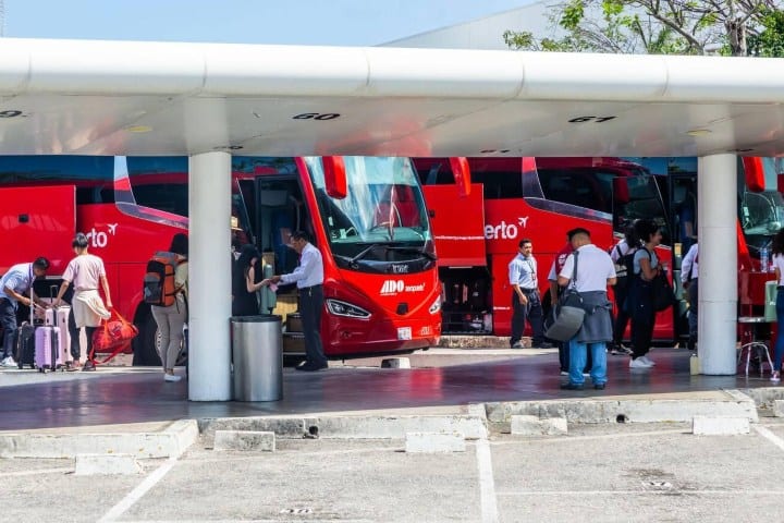 3. Estación de ADO Aeropuerto en Cancún, Quintana Roo. Foto - Alamy
