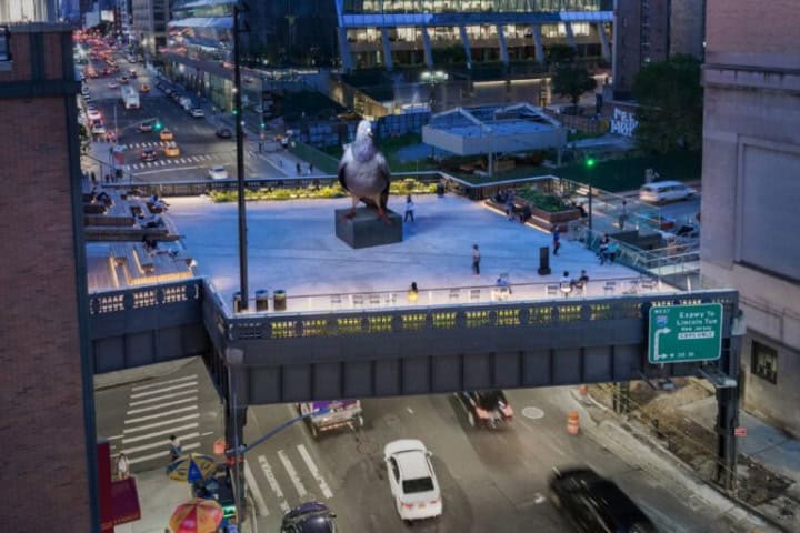 4. Dinosaur en The Plinth. Foto - purodiseno.lat