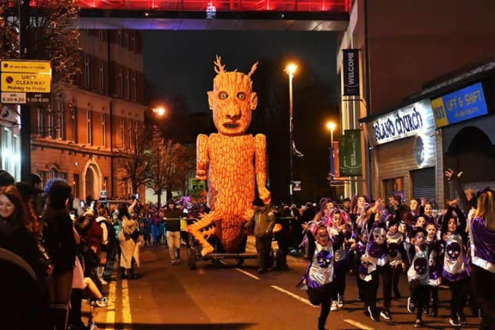 4. Desfile de Derry Halloween. Foto - Derry Journal