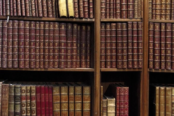 5. Antiguos libros en la Biblioteca Nacional de Austria. Foto - Alamy