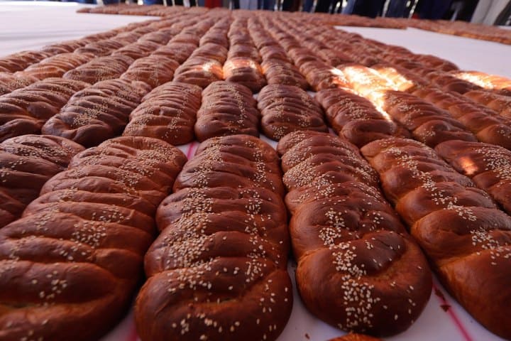 5. Piezas del Pan de Fiesta más grande del mundo. Foto - FocoDigital (Facebook)