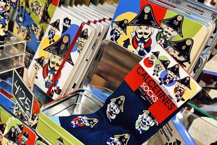 6. Artesanías y productos de la Danza de los Enanos. Foto - Artesanía Sanlupe