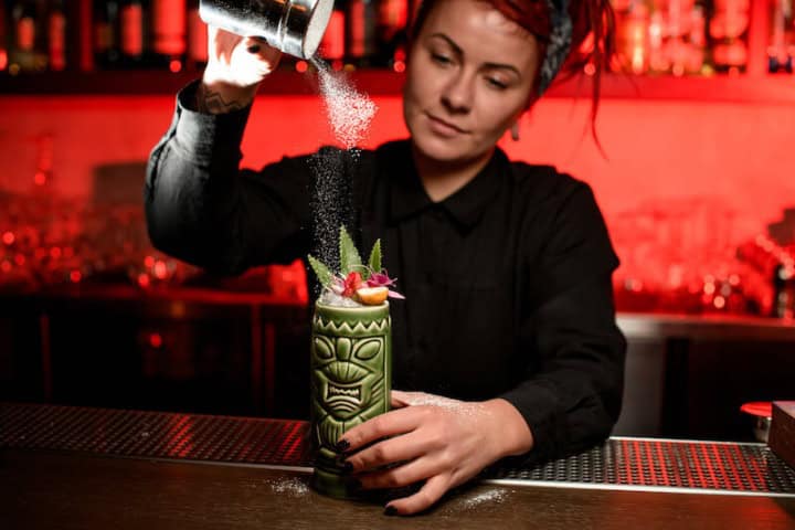 6. Coctelería tiki. Foto - 386 Real Estate